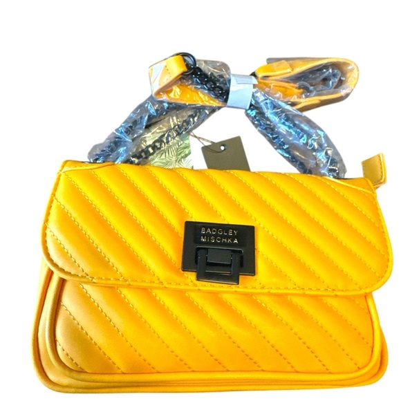 Badgley Mischka Yellow Vegan Leather Quilted Crossbody Chain Strap Bag Purse - Picture 1 of 6